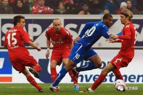  科隆布边路突破屡建奇功，法甲翼锋成为赛场焦点